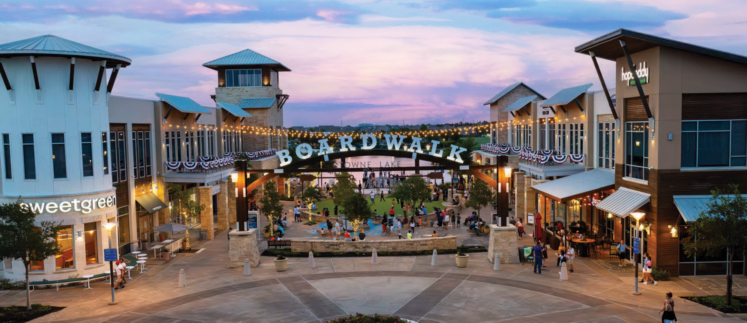 Boardwalk Towne Lake