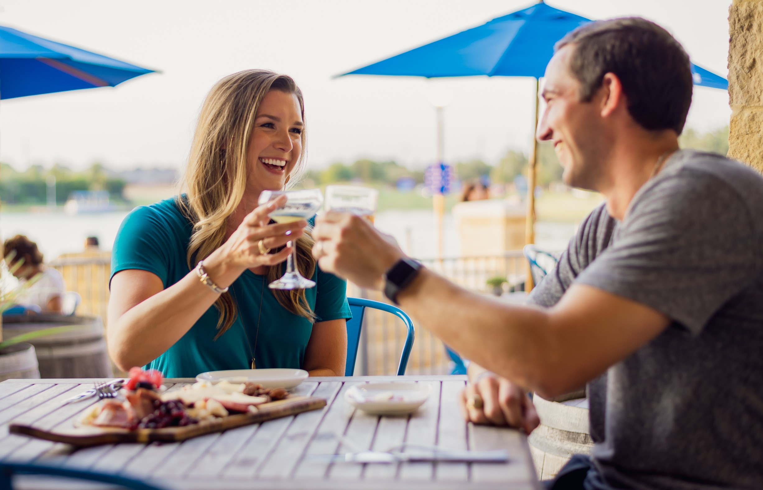 Dining in Towne Lake